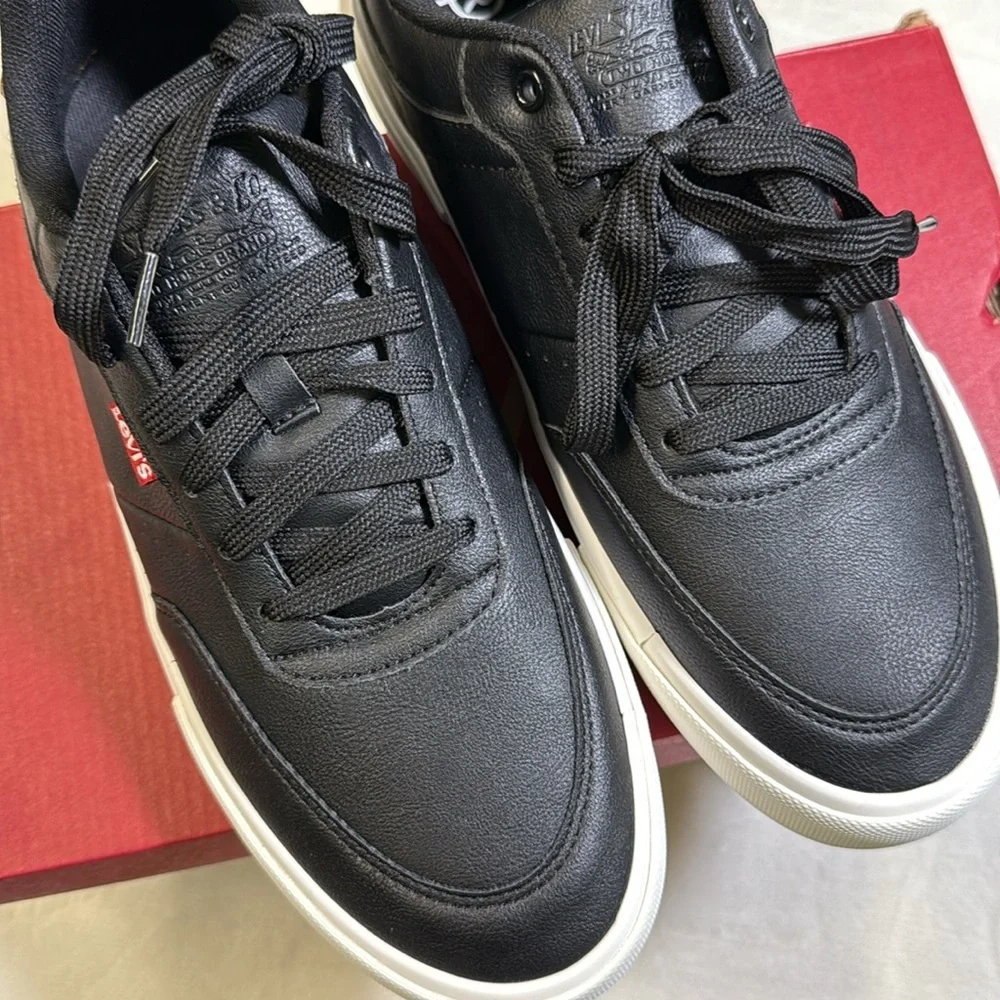 Levis classic crisp